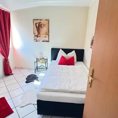 ラブホテル Stundenzimmer-sollenau - Mini Sollenau